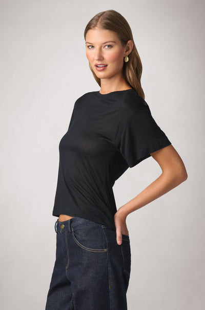 Kiki de Montparnasse, Intime open-back T-shirt in black, side.